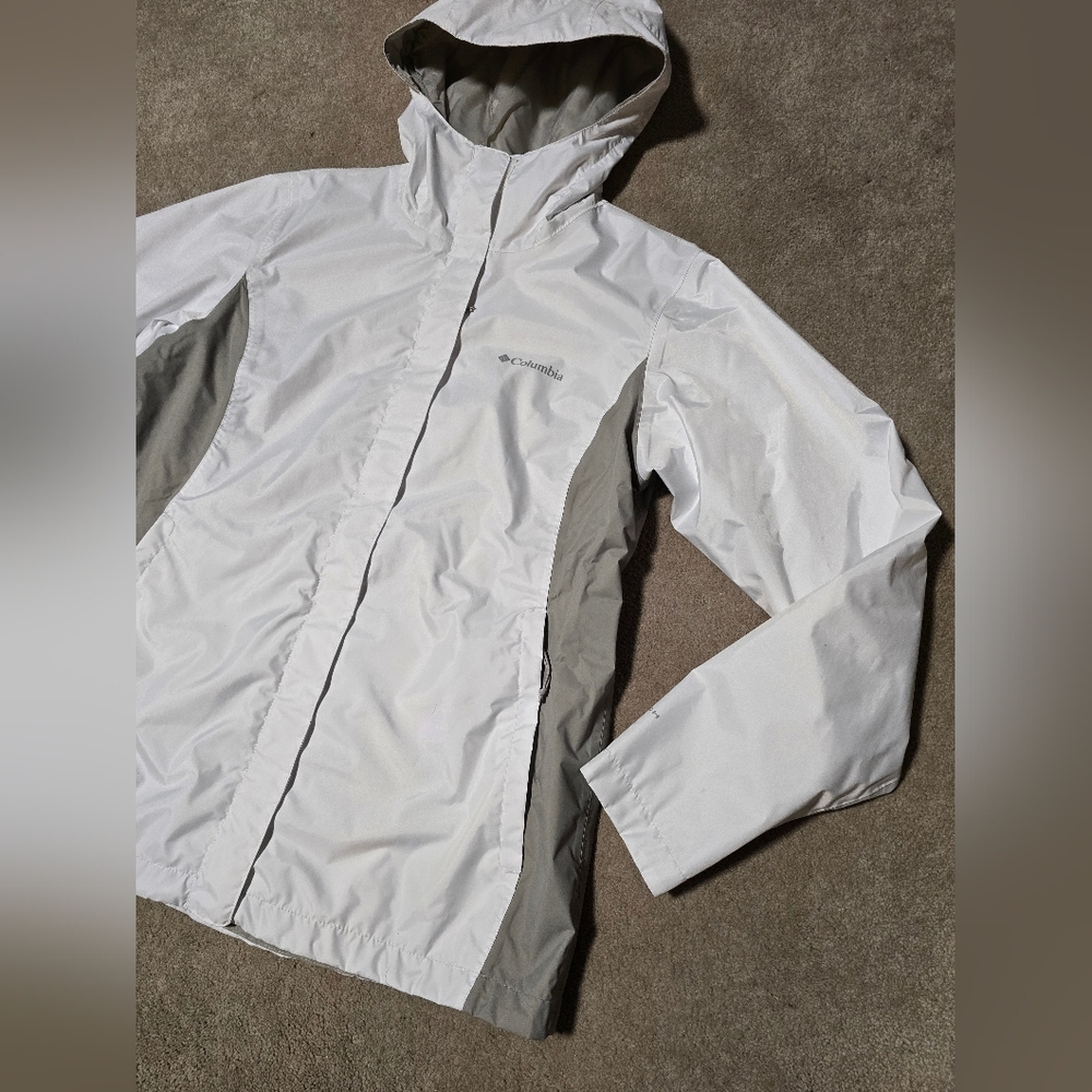 Columbia Women's Arcadia II Rain Jacket - Picture 4 of 7